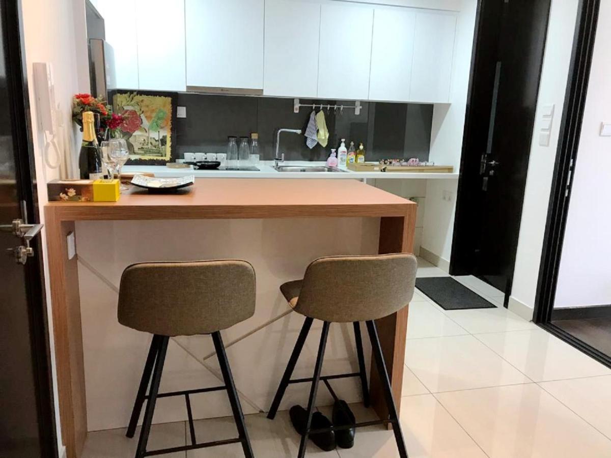 Almas Suites Puteri Harbour Nusajaya  Esterno foto
