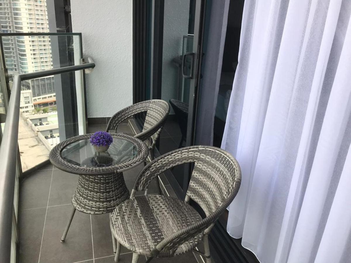 Almas Suites Puteri Harbour Nusajaya  Esterno foto