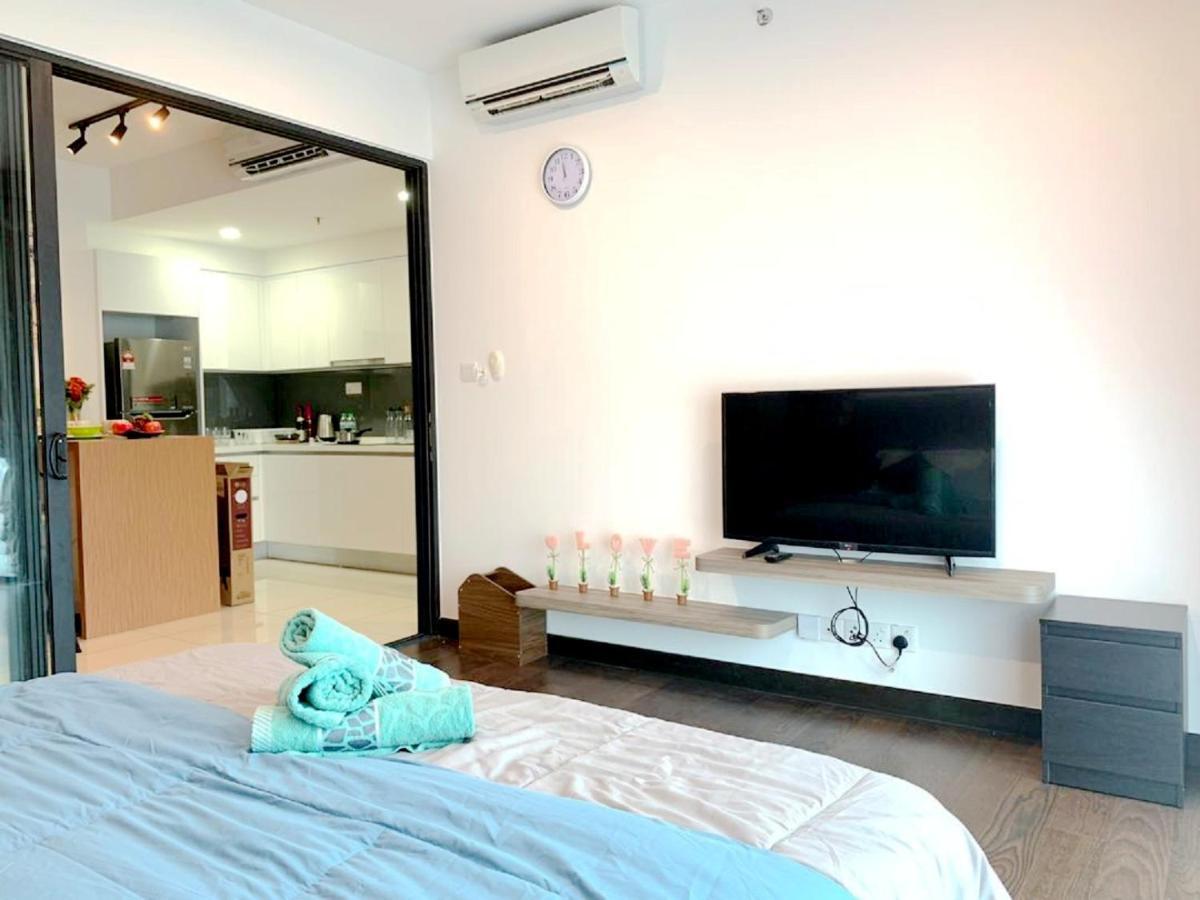 Almas Suites Puteri Harbour Nusajaya  Esterno foto