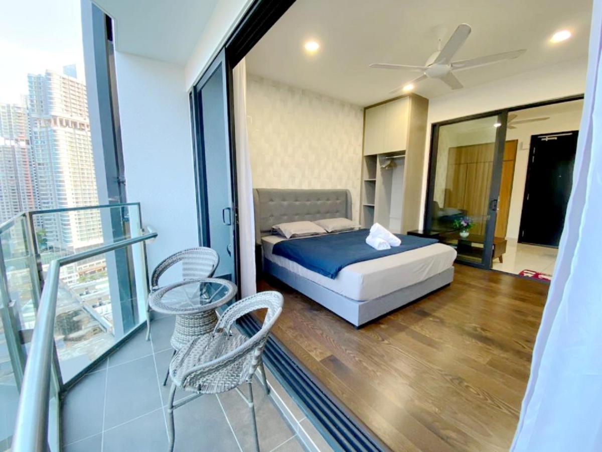 Almas Suites Puteri Harbour Nusajaya  Esterno foto