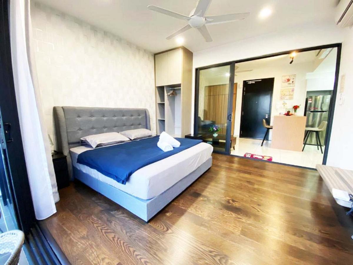 Almas Suites Puteri Harbour Nusajaya  Esterno foto