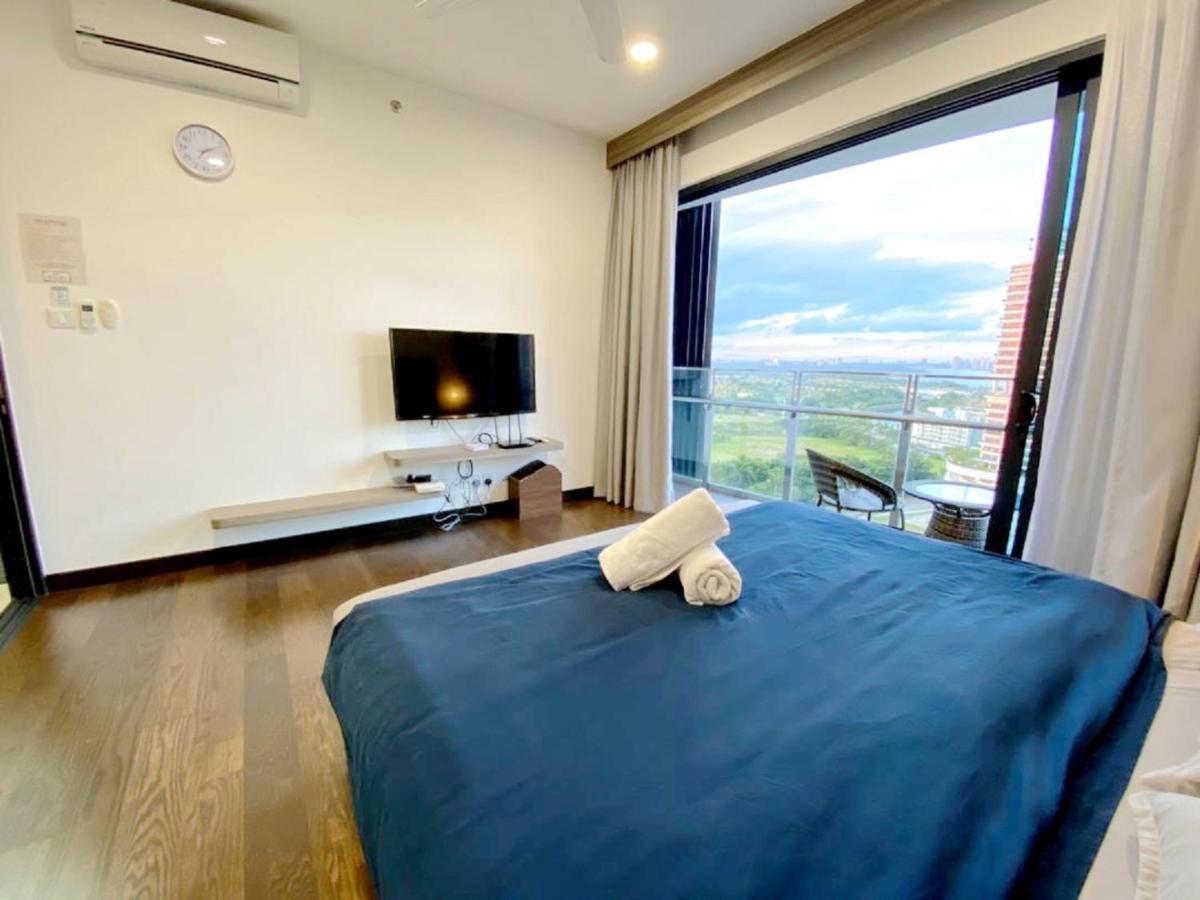 Almas Suites Puteri Harbour Nusajaya  Esterno foto