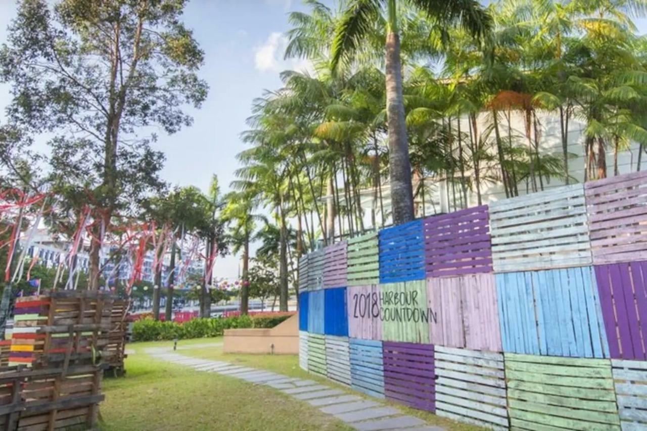 Almas Suites Puteri Harbour Nusajaya  Esterno foto